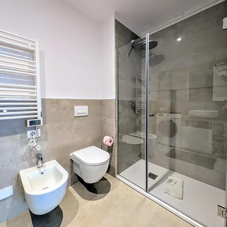 Le Rondini B Apartment Pianello Del Lario