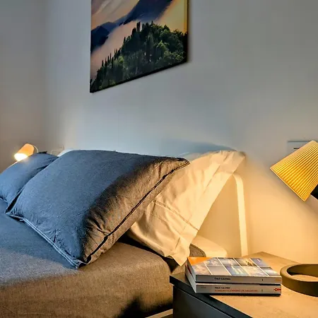 Le Rondini B * Pianello Del Lario