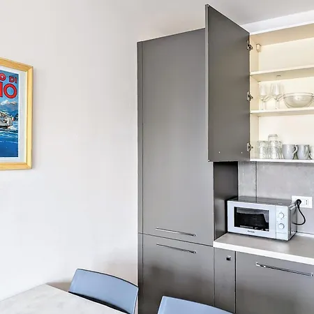 Apartment Le Rondini B