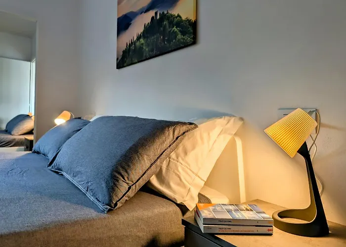 Le Rondini B * Pianello Del Lario